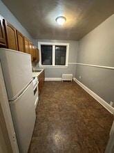 403 Chestnut St, Unit B5 in Roselle Park, NJ - Foto de edificio - Building Photo