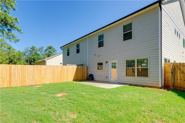 4758 Highland Ave in Sugar Hill, GA - Building Photo - Building Photo
