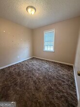 4951 Martin Farms Rd in Powder Springs, GA - Building Photo - Building Photo