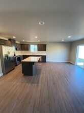 2443 3rd St SE in East Wenatchee, WA - Building Photo - Building Photo