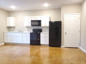 142 Cane Creek Ln in Jackson, MO - Building Photo