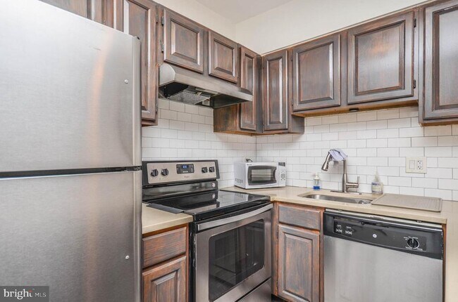 637 3rd St NE in Washington, DC - Building Photo - Building Photo