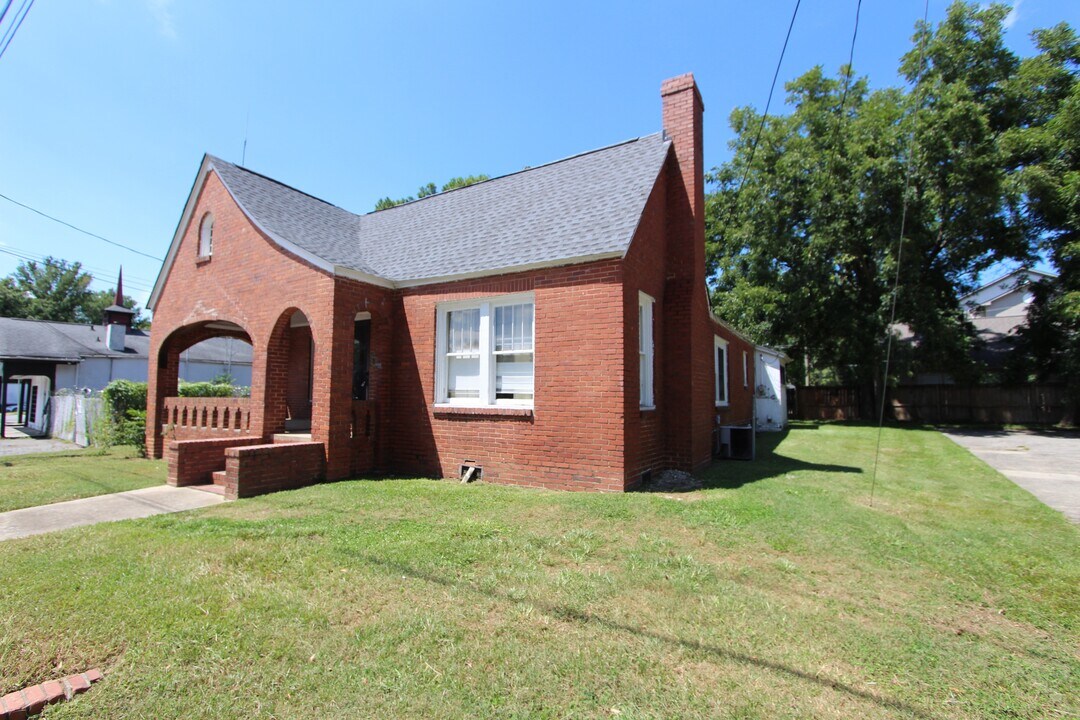 234 Saluda St in Rock Hill, SC - Foto de edificio
