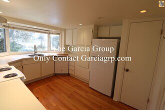 1493 SW 66th Ave in Portland, OR - Building Photo - Building Photo