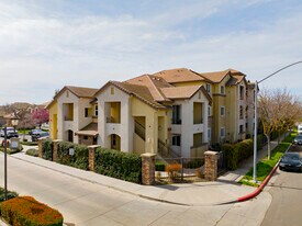 Balboa Park in Turlock, CA - Building Photo