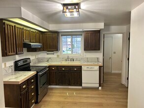 5149 Sumac Ave in Klamath Falls, OR - Building Photo - Building Photo