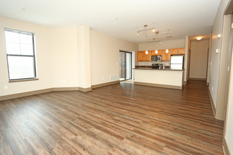 Stadium District Apartments in Lansing, MI - Building Photo - Interior Photo