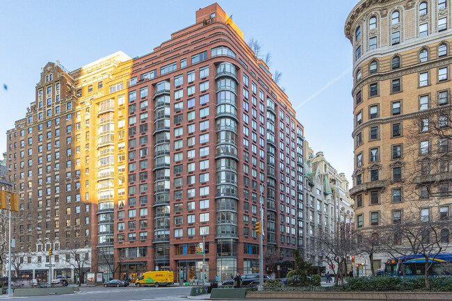 The Coronado in New York, NY - Foto de edificio - Building Photo