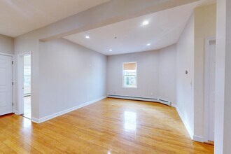 7 Estella St in Boston, MA - Building Photo - Building Photo