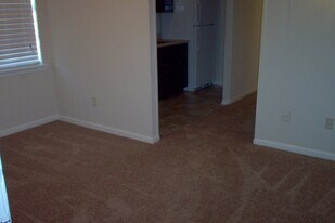1417 8th St, Unit 2 in Tuscaloosa, AL - Building Photo