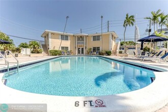 5700 NE 22nd Way in Fort Lauderdale, FL - Building Photo - Building Photo