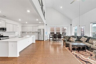 133 Lenera Dr, Unit 6102 in Liberty Hill, TX - Building Photo - Building Photo