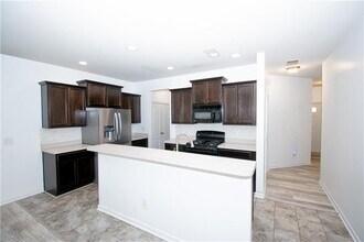 162 Townview Dr in Woodstock, GA - Building Photo - Building Photo