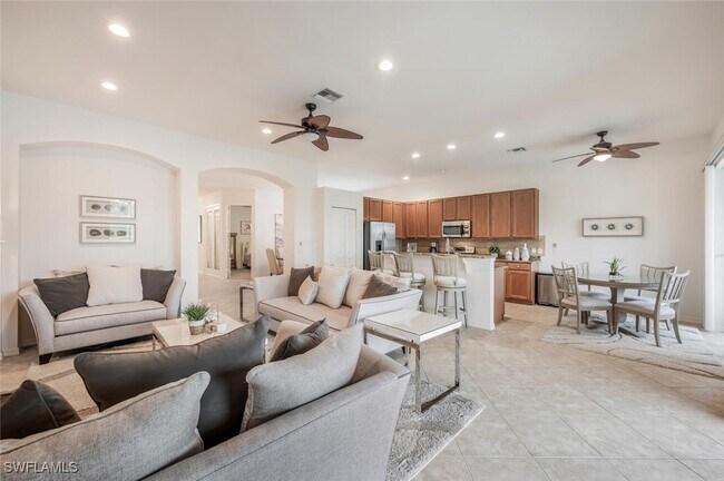 5583 Lago Villaggio Way
