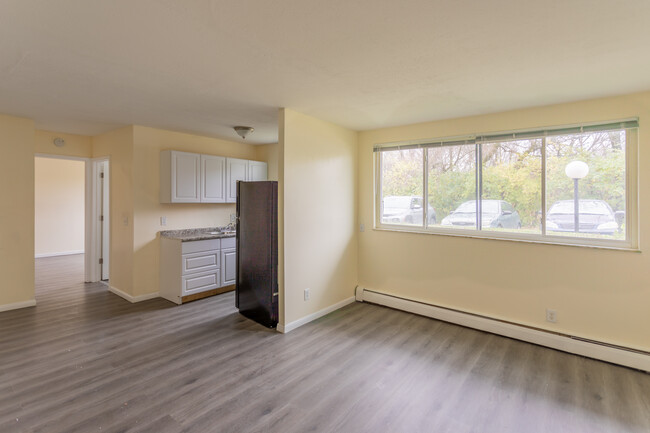 Kings Pointe & Valley Woods Apartments in Cincinnati, OH - Foto de edificio - Interior Photo