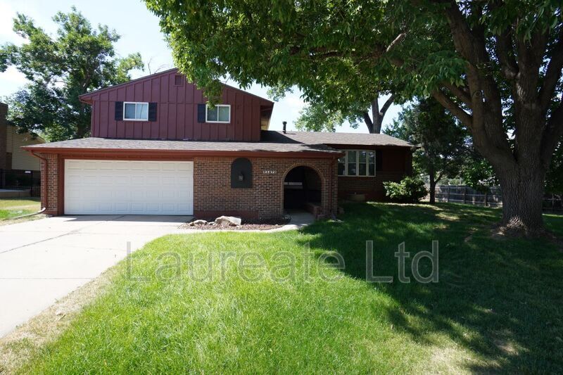 1472 W Geddes Ave in Littleton, CO - Building Photo