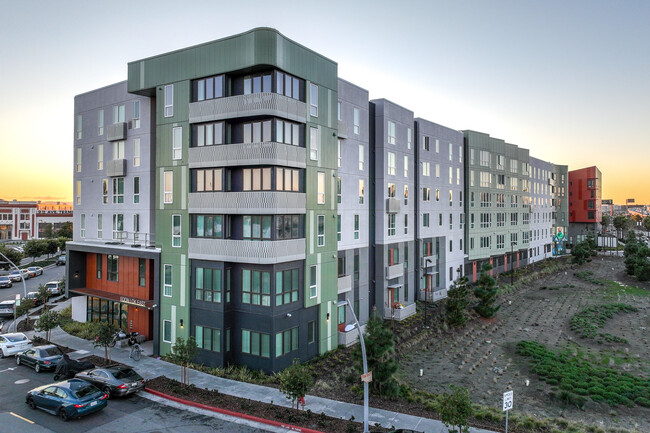 Foon Lok East in Oakland, CA - Building Photo - Building Photo