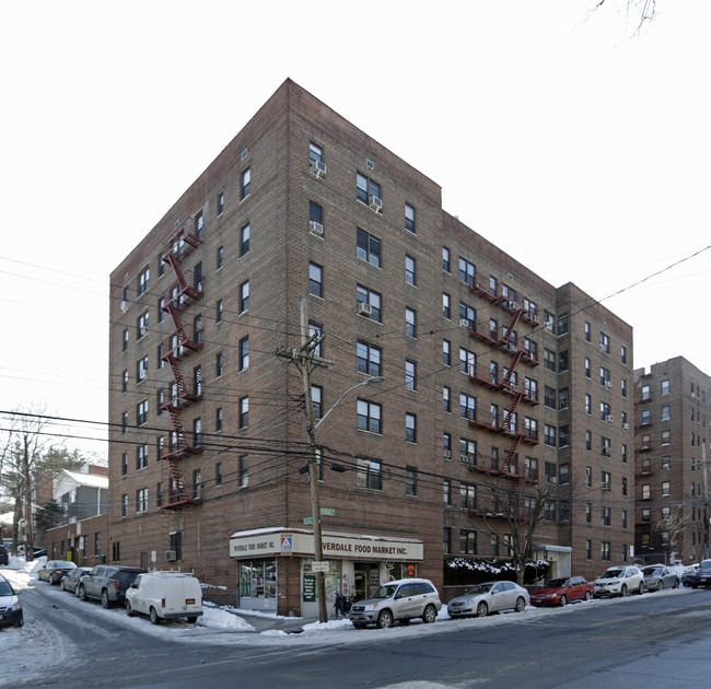 500 Riverdale Ave in Yonkers, NY - Building Photo - Building Photo