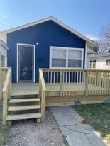 112 S 9th St in Tecumseh, OK - Building Photo