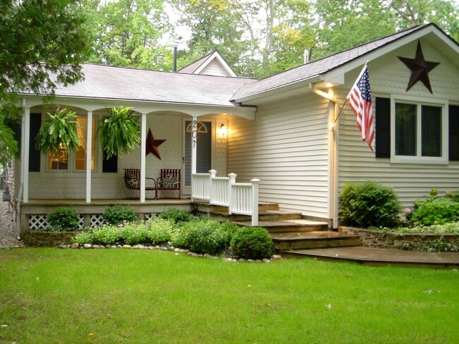 property at 207 Birchwood Ave
