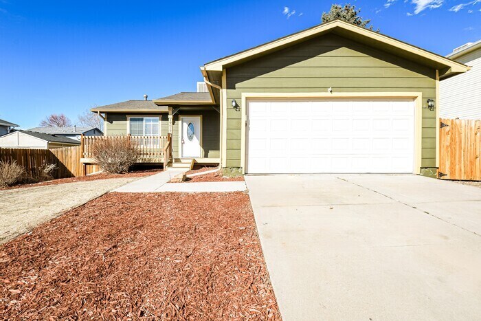 19617 E Bails Pl, Unit 08106 in Aurora, CO - Building Photo