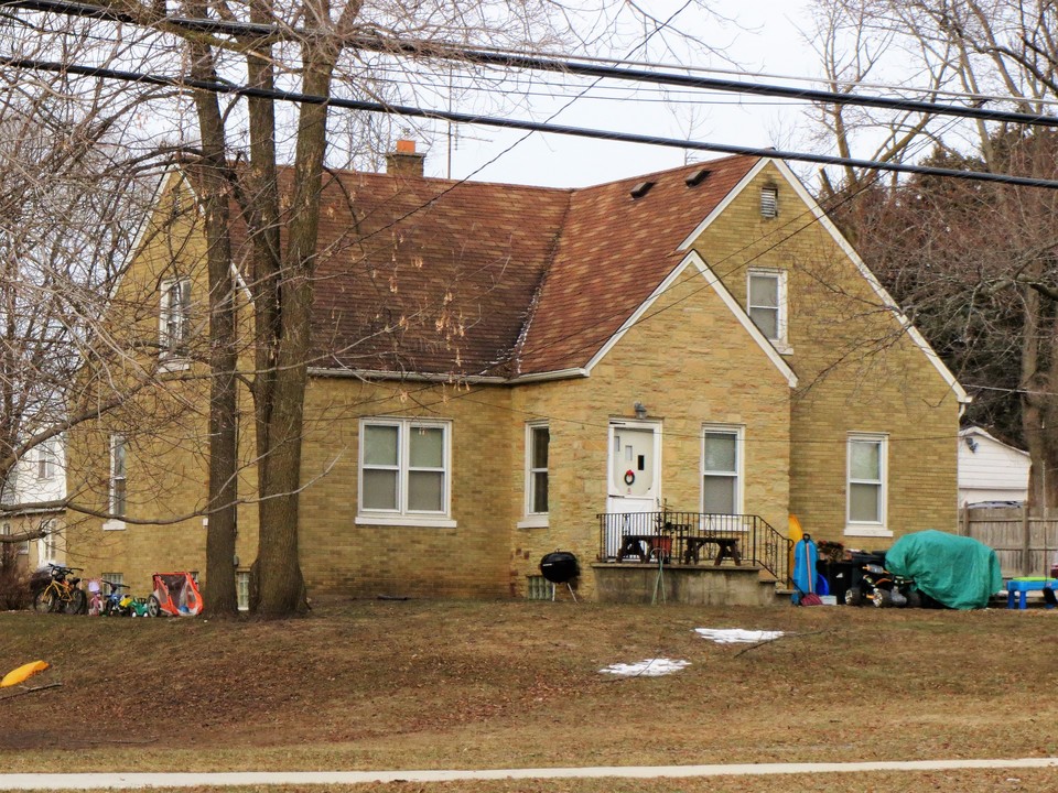 2032 30th Ave in Kenosha, WI - Building Photo