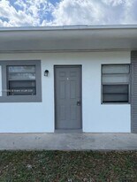 2554 NW 14th St in Fort Lauderdale, FL - Building Photo