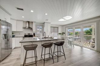 18720 Gulf Blvd in Indian Shores, FL - Building Photo - Building Photo