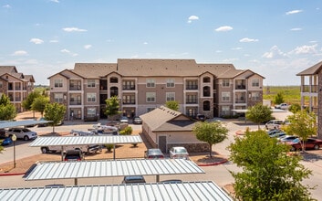 Tradewinds Apartments in Midland, TX - Building Photo - Building Photo