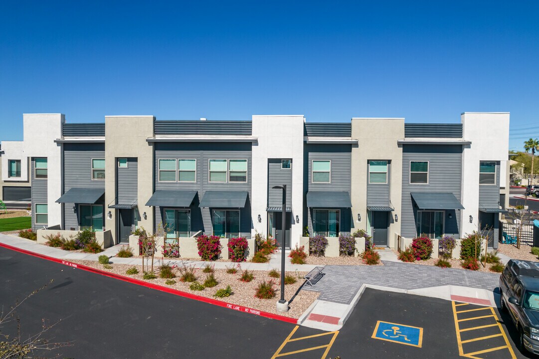 7531 E Billings St in Mesa, AZ - Foto de edificio