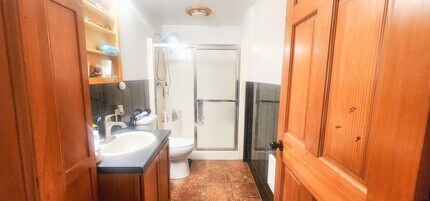 6625 Washington Ave in Mount Pleasant, WI - Building Photo - Building Photo