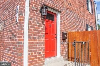 2811 Mosby St in Alexandria, VA - Building Photo - Building Photo