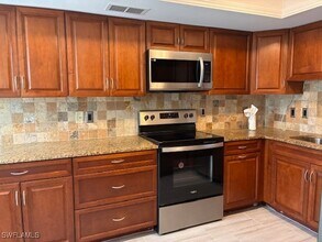 4715 Santa Barbara Blvd in Cape Coral, FL - Building Photo - Building Photo