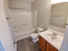 27 Duiguid Dr in Lynchburg, VA - Foto de edificio - Building Photo