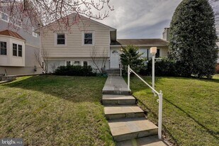 6504 Stratford Rd in Chevy Chase, MD - Building Photo