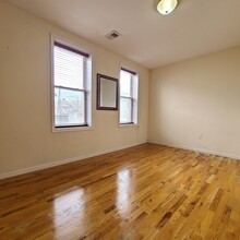 4114 Bergenline Ave, Unit 2nd Floor in Union City, NJ - Building Photo - Building Photo