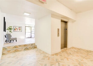 Michigan Apartments in Pasadena, CA - Building Photo - Building Photo