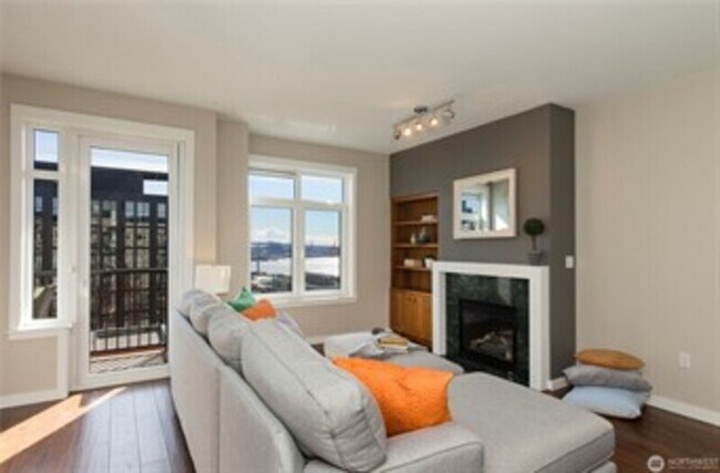 2607 Western Ave in Seattle, WA - Building Photo - Building Photo