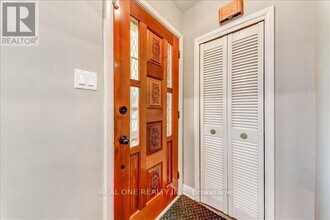 164 Ellington Dr in Toronto, ON - Building Photo - Building Photo