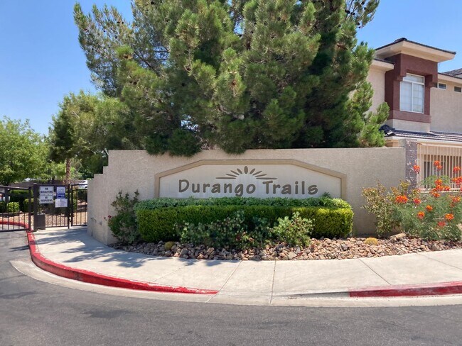 1350 Silver Sierra St in Las Vegas, NV - Building Photo - Building Photo