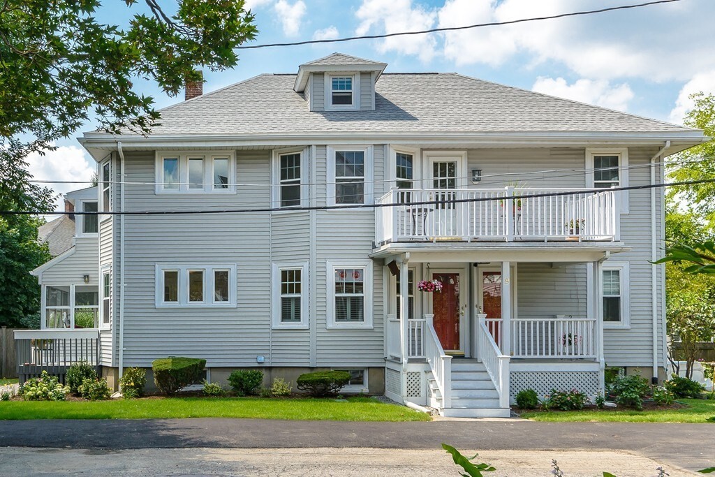 9 Cherry St in Belmont, MA - Building Photo