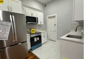 476 Commonwealth Ave, Unit 7-7 in Boston, MA - Building Photo