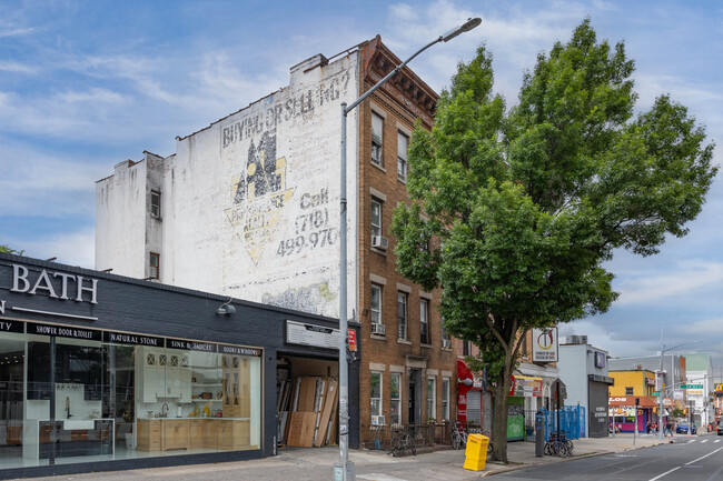 3914 4th Ave in Brooklyn, NY - Foto de edificio - Building Photo