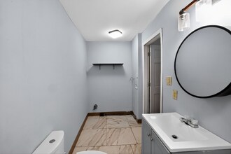 475 N 24th St in East St. Louis, IL - Building Photo - Building Photo