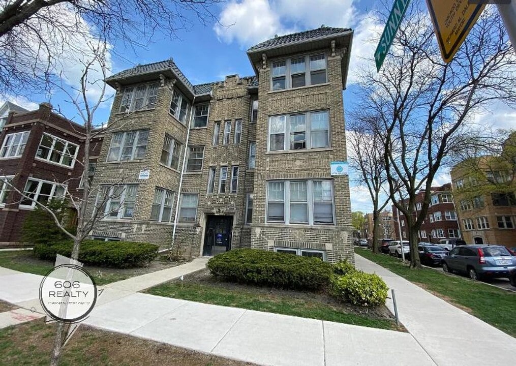 4503 N Troy St, Unit 2 in Chicago, IL - Foto de edificio