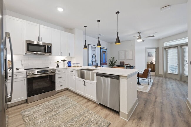 Rye Heights in Houston, TX - Building Photo - Building Photo