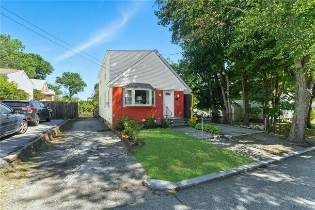 5 Bradley St in Providence, RI - Building Photo - Building Photo