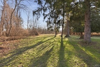 7310 Oswego Rd in Liverpool, NY - Building Photo - Building Photo