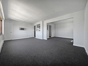 201 Quebec Rd in Island Park, NY - Building Photo - Building Photo