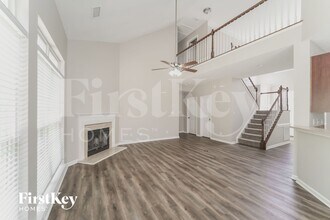 16025 Lavenham Rd in Huntersville, NC - Foto de edificio - Building Photo